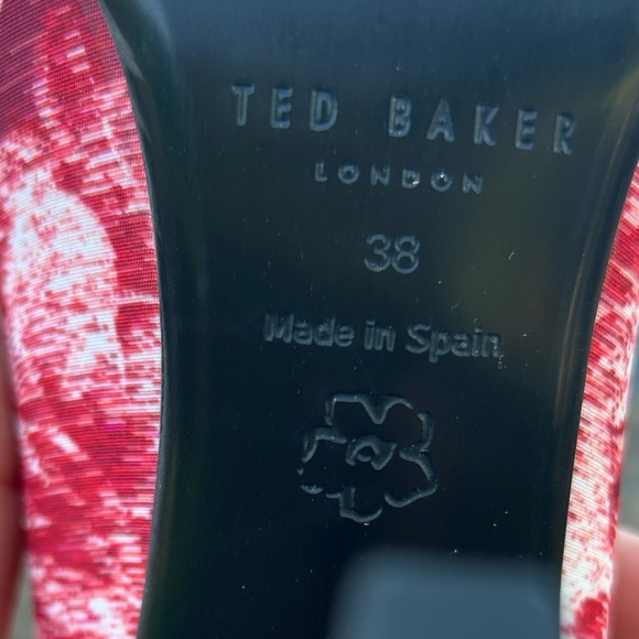 COPY - TED BAKER Of London RYAMA Glitch Bow Heels sz 38/8 - Picture 10 of 12